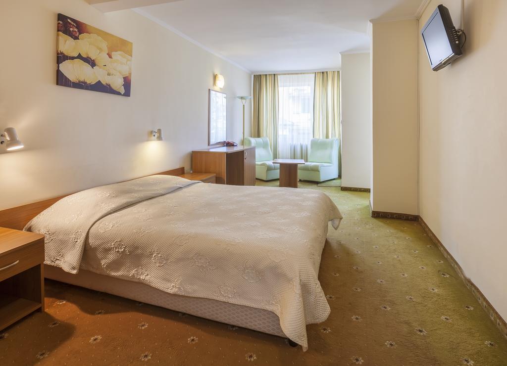 Family Hotel Central Burgas ห้อง รูปภาพ