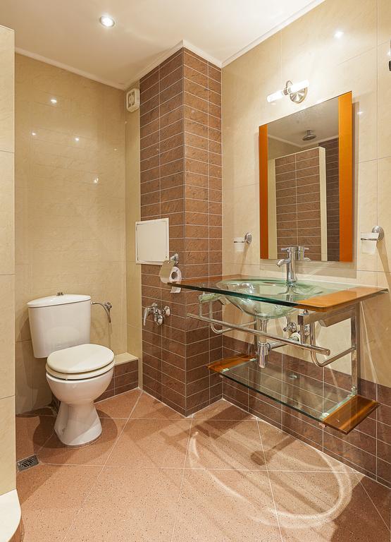 Family Hotel Central Burgas ภายนอก รูปภาพ
