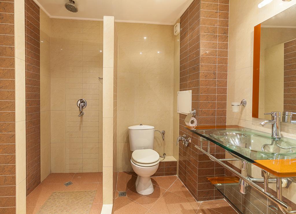 Family Hotel Central Burgas ภายนอก รูปภาพ